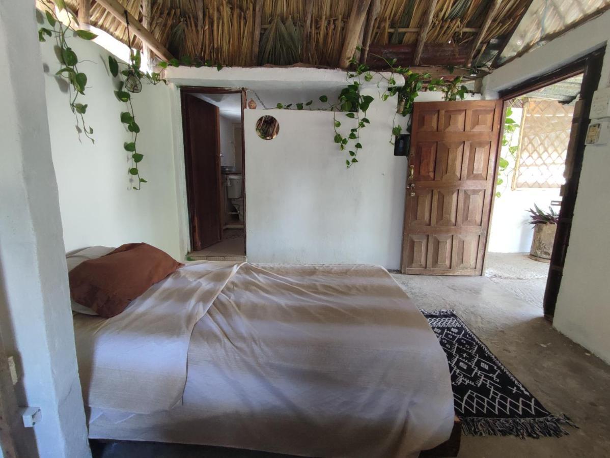 13 Lunas Guest house